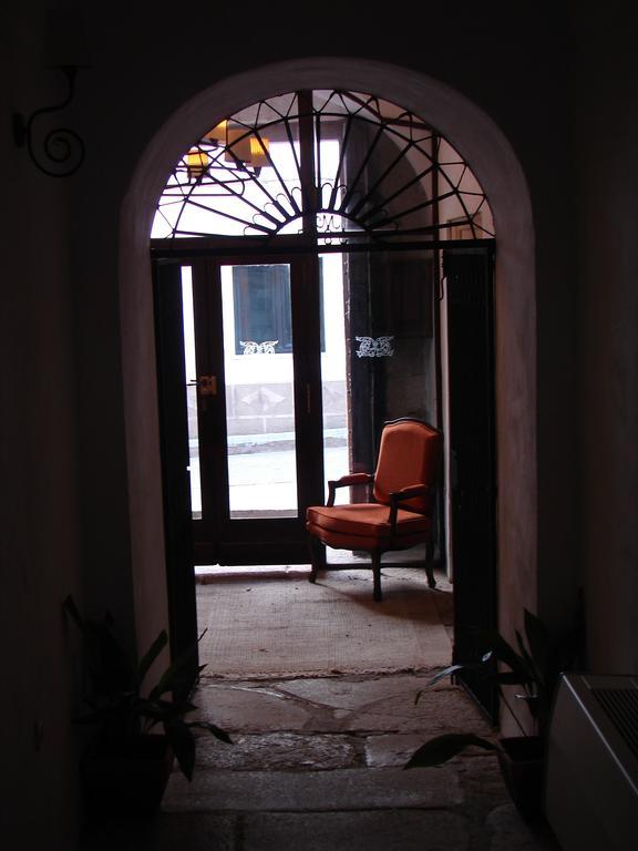 Hotel Casa Escobar & Jerez Valencia de Alcántara Esterno foto